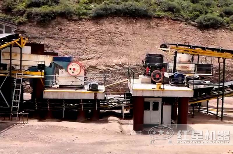 沖擊破搭配顎破、圓錐破現(xiàn)場